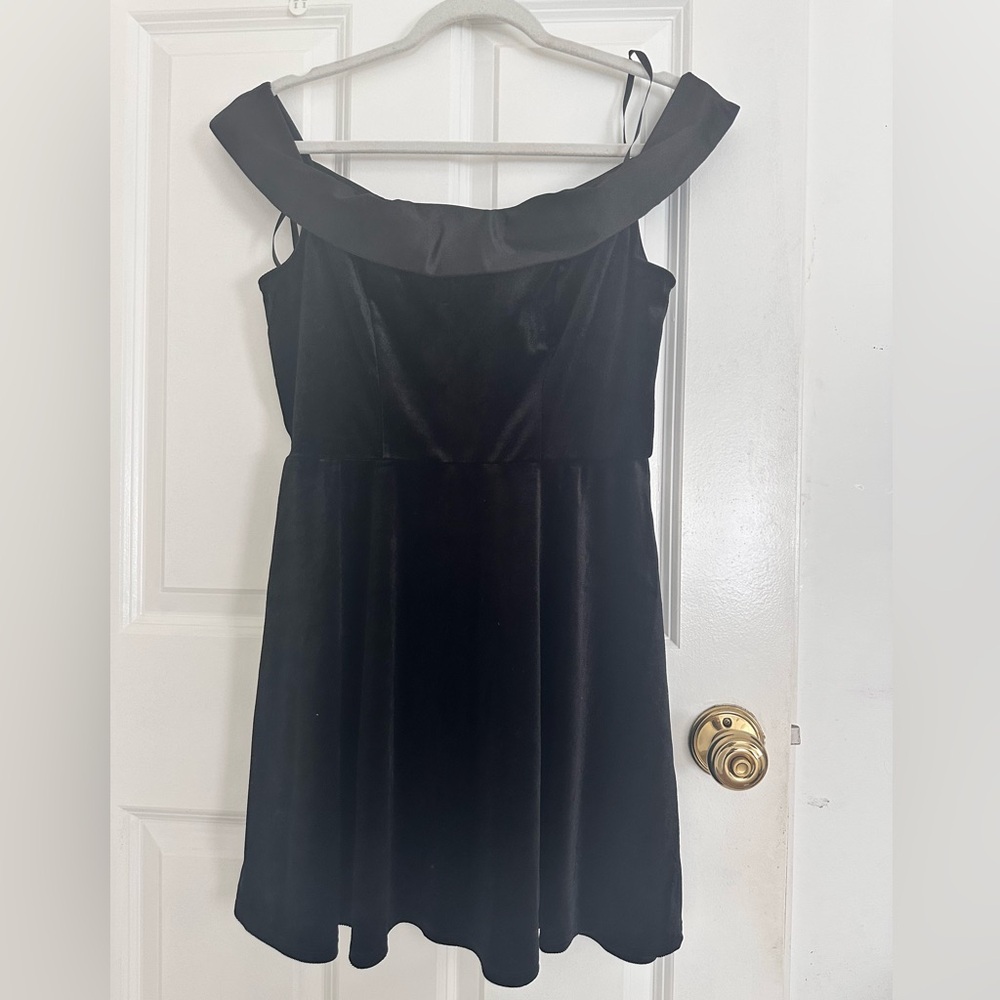 Elegant Black Off-Shoulder Dress